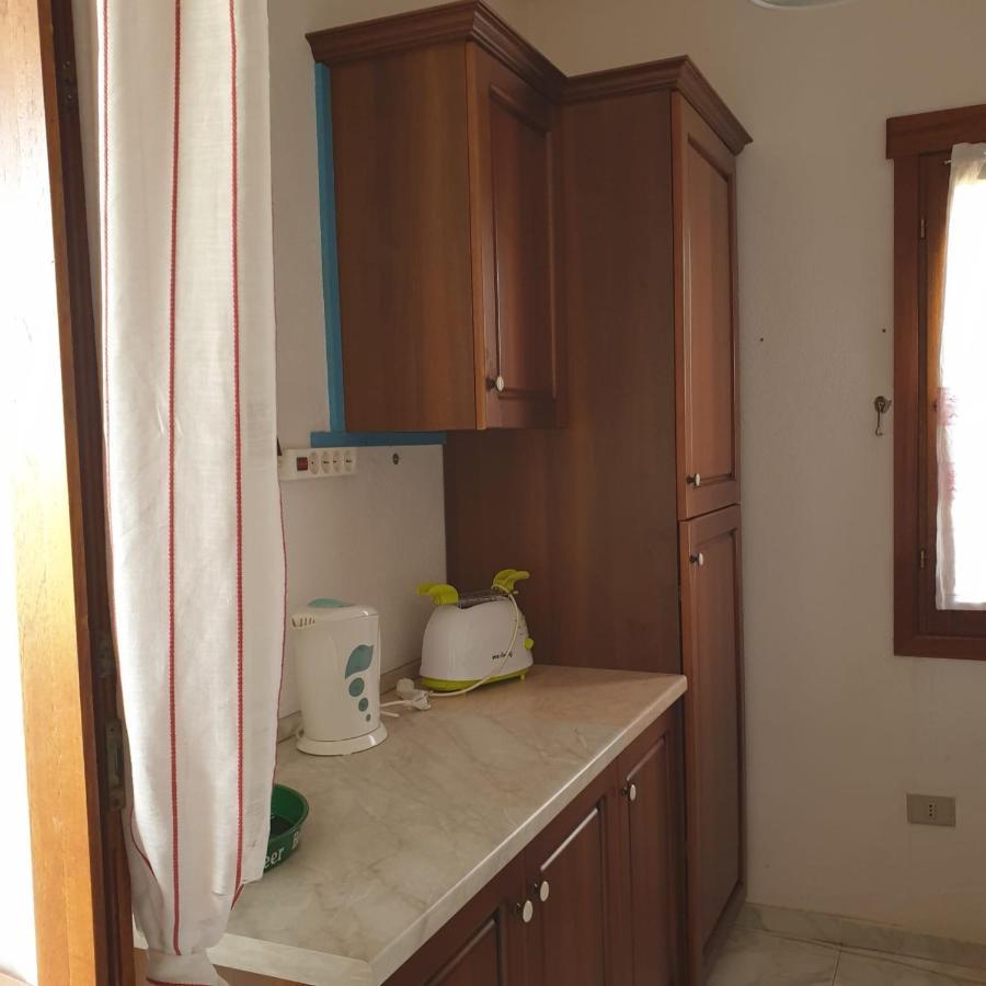 San Teodoro A Due Passi Dal Centro...アパートメント エクステリア 写真